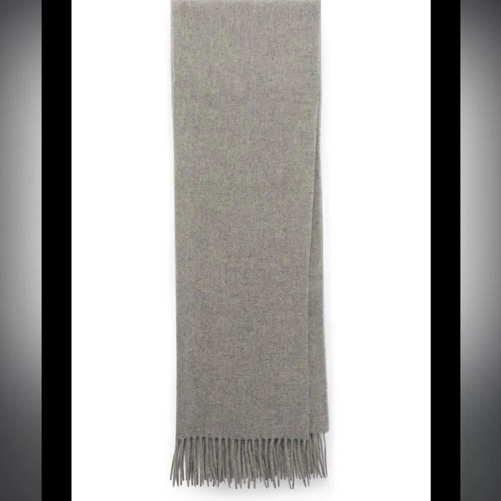 Banana Republic Light Gray Fringe Trim Wool Blend Classic Scarf
